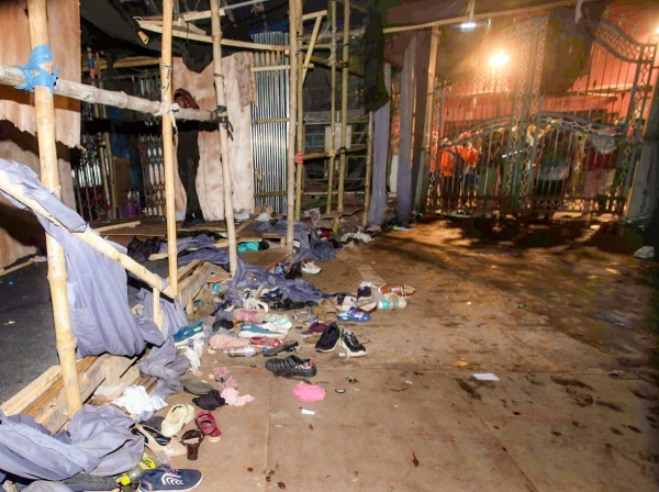 kolkata-durga-puja-stampede kolkata-durga-puja-stampede