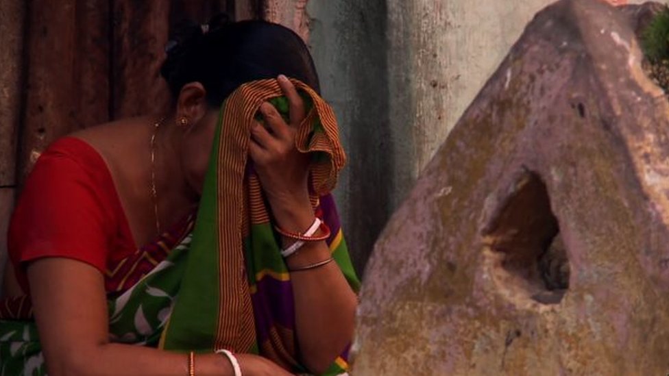 एक पीड़ित महिला. एक पीड़ित महिला.
