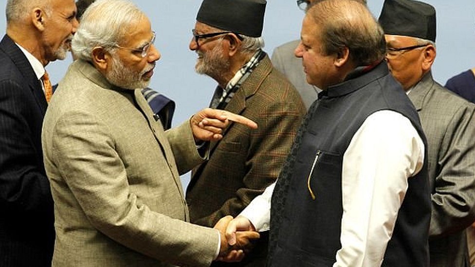 नरेंद्र मोदी और नवाज़ शरीफ़ नरेंद्र मोदी और नवाज़ शरीफ़