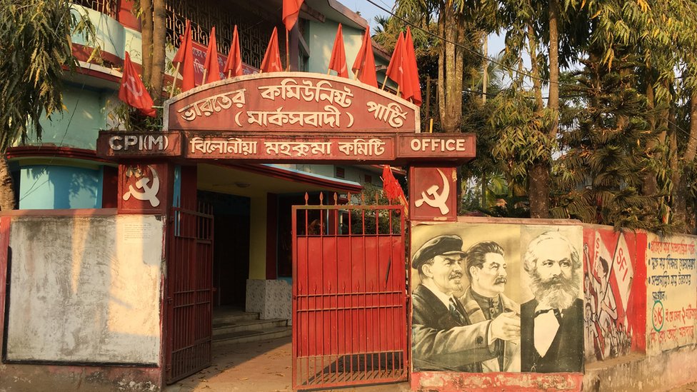 त्रिपुरा में लेनिन की मूर्ति ढहाई गई