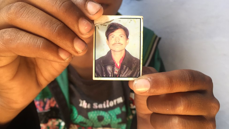 राकेश की तस्वीर राकेश की तस्वीर