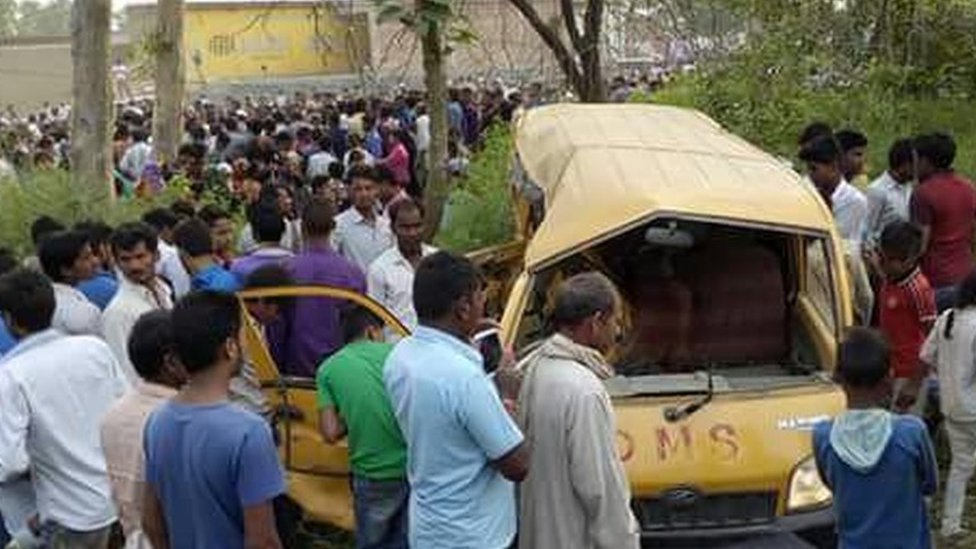 27 अप्रैल को गोरखपुर मंडल के चारों जिलों के सभी निजी स्कूल रहेंगे बंद 27 अप्रैल को गोरखपुर मंडल के चारों जिलों के सभी निजी स्कूल रहेंगे बंद