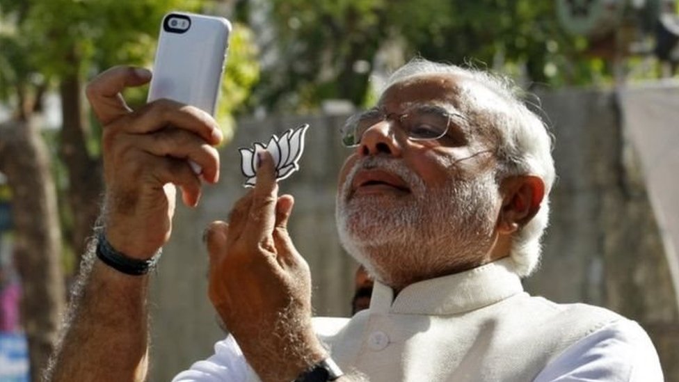 नरेंद्र मोदी
