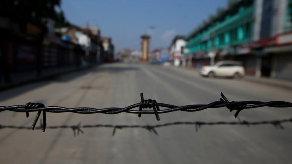 जम्मू कश्मीर में अनुच्छेद 370 ख़त्म