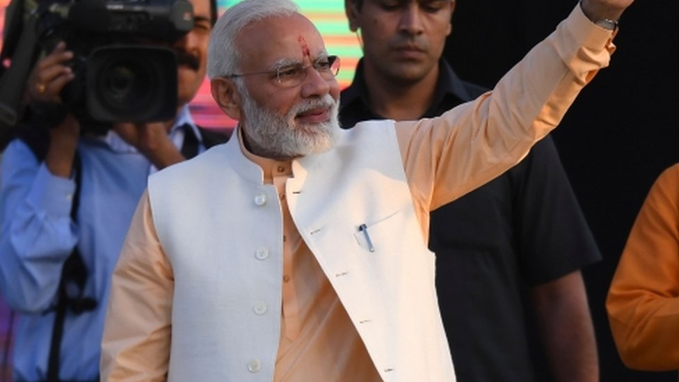नरेंद्र मोदी