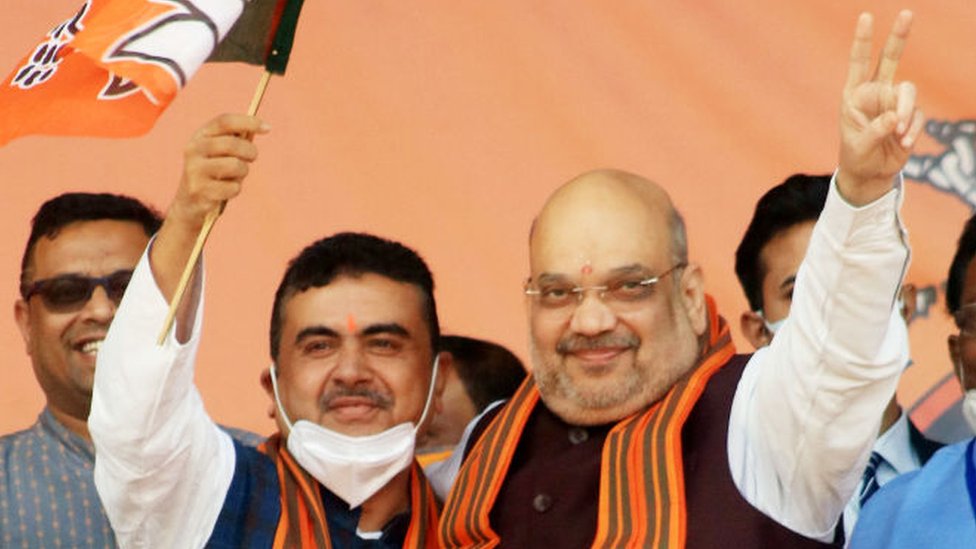 ममता बनर्जी के क़रीबी शुभेन्दु अधिकारी बीजेपी में शामिल हो गए ममता बनर्जी के क़रीबी शुभेन्दु अधिकारी बीजेपी में शामिल हो गए