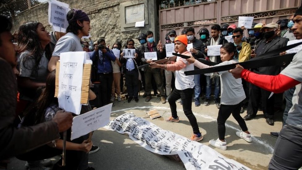 म्यांमार में प्रदर्शन जारी हैं