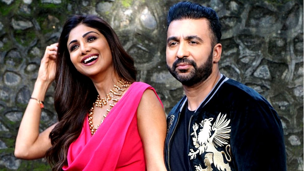  पहली पत्नी से तलाक पर विवाद