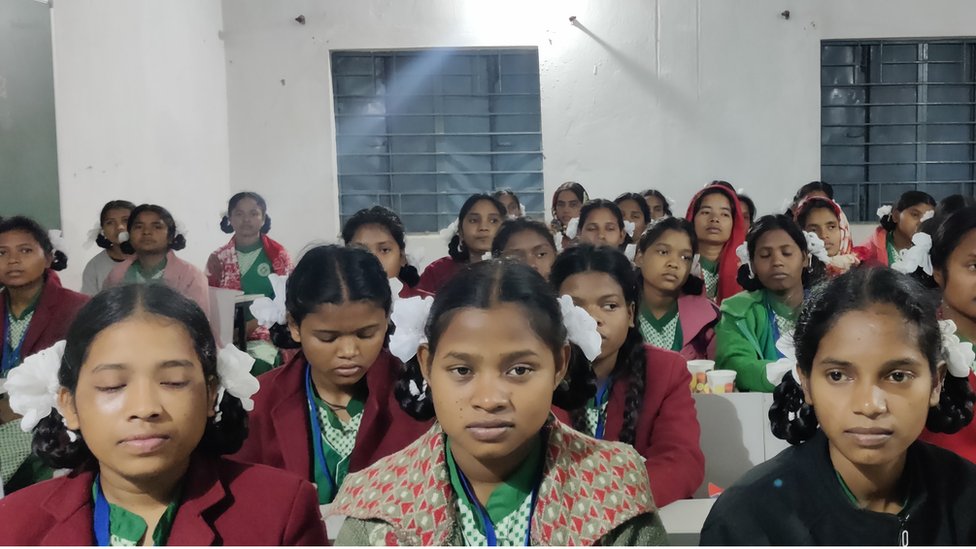 छात्राएं छात्राएं