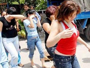 Sex Racket in Bangalore | Police Bust Flesh Trade | Prostitution ...