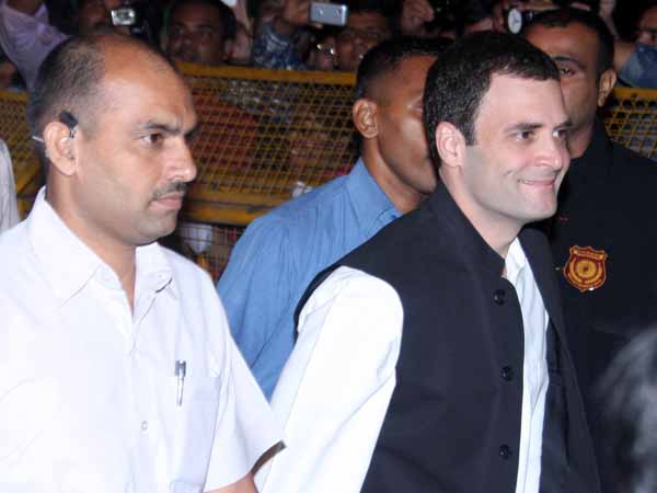 Rahul Gandhi at Saif-Kareena's wedding