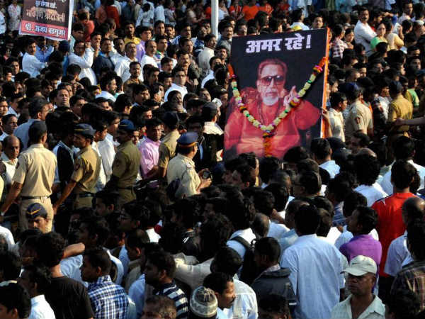 Bal Thackeray's demise: Mumbai comes to a standstill