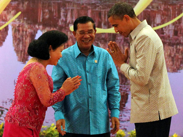 Obama during gala dinner in Cambodia Obama during gala dinner in Cambodia