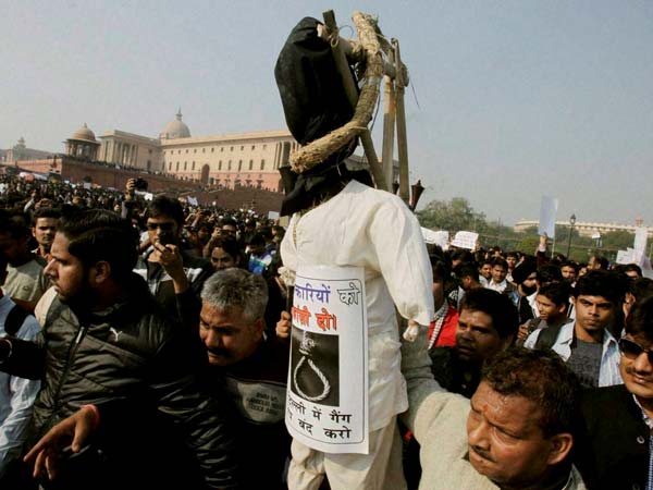 Hang culprits, protesters demand