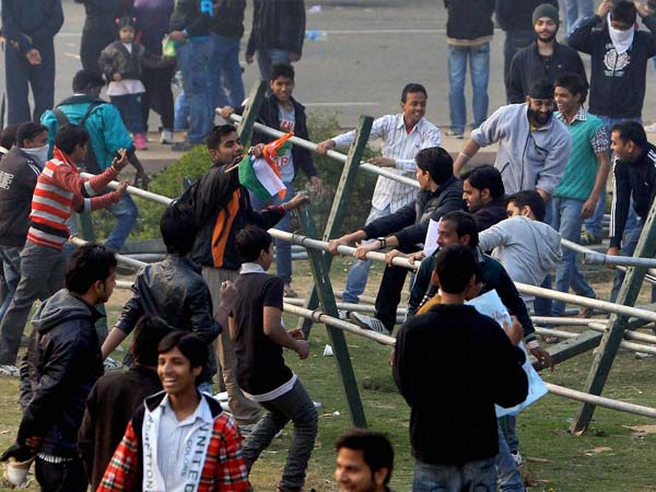 Protesters destroy Republic Day parade preparation material Protesters destroy Republic Day parade preparation material