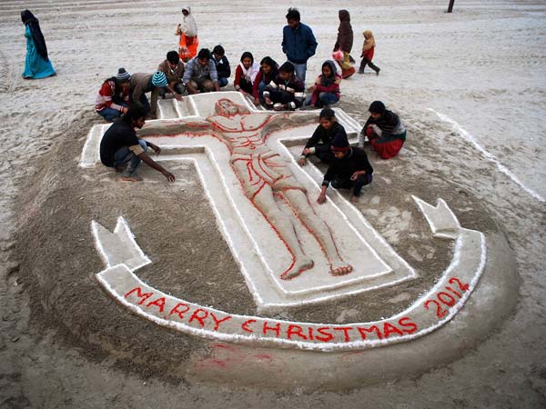 Christmas: Celebration on the bank of Ganga