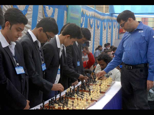 Viswanathan Anand wins 5th World Chess Championship title