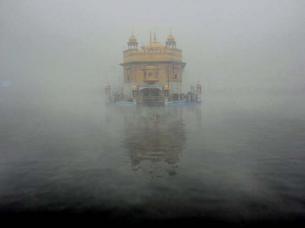 Fog around Golden Temple Fog around Golden Temple