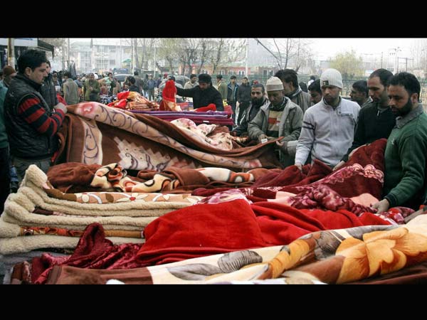 Winter shopping in Srinagar Winter shopping in Srinagar