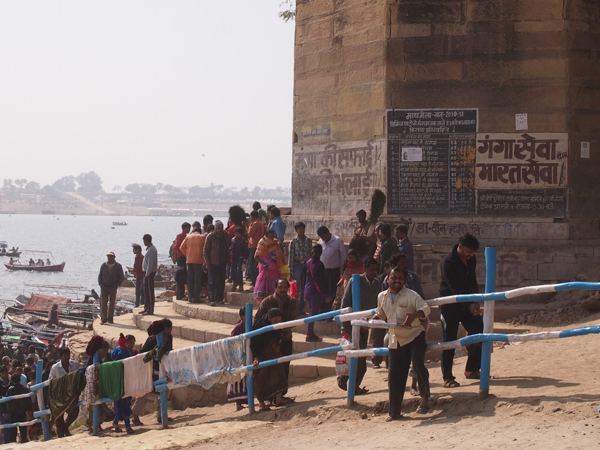 Faith along the banks of Ganga