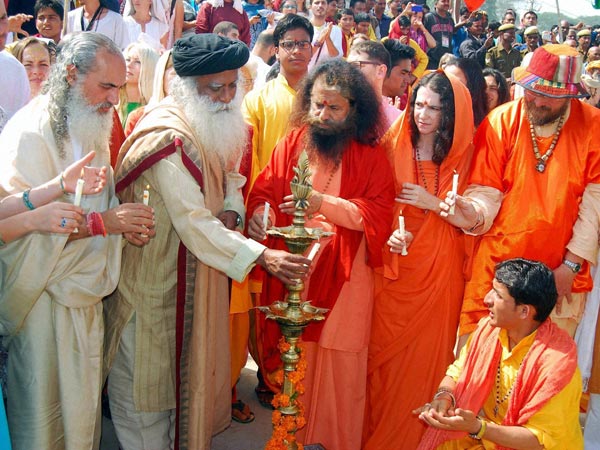 Swami Chidanand Muni with other Dharam Gurus and Devotees