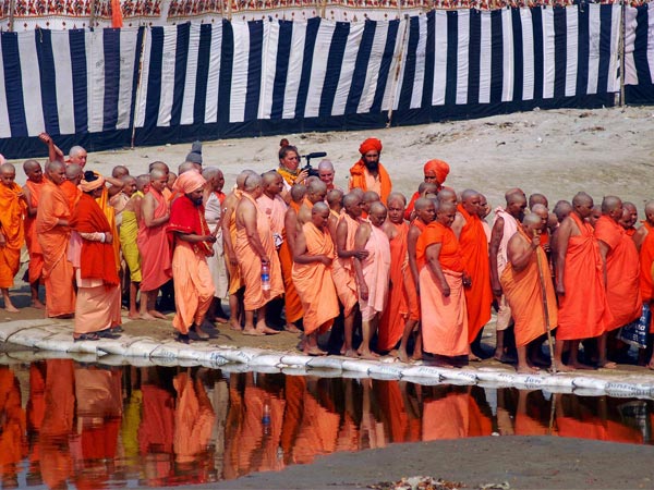 Mahila Sadhvis of Sanyasini Juna Akhara