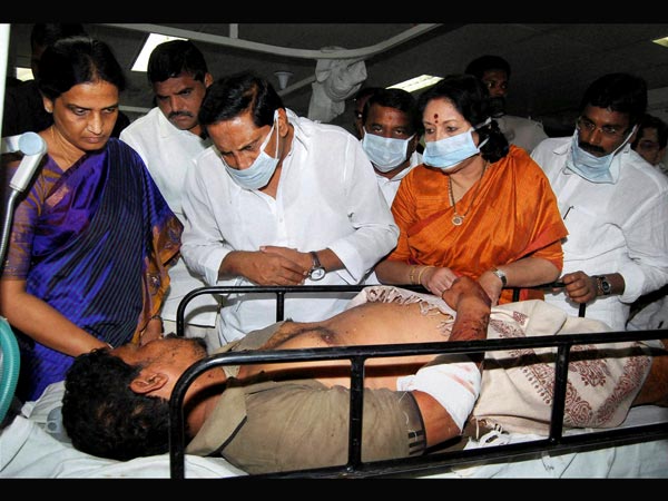 CM meets victims at hospital