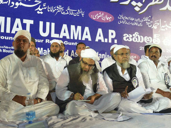 Modi gets support from well-known Muslim leaders