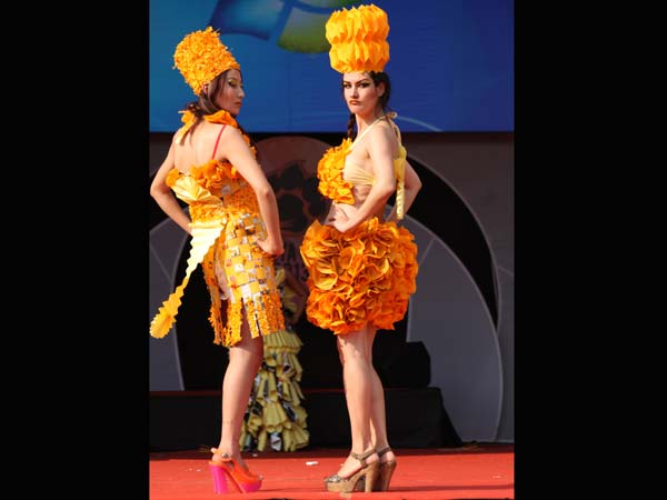 Fashion show at inauguration of Acharya Habba 2013