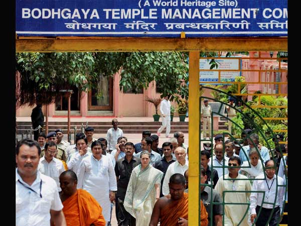 Visiting the Mahabodhi Temple in Bodhgaya