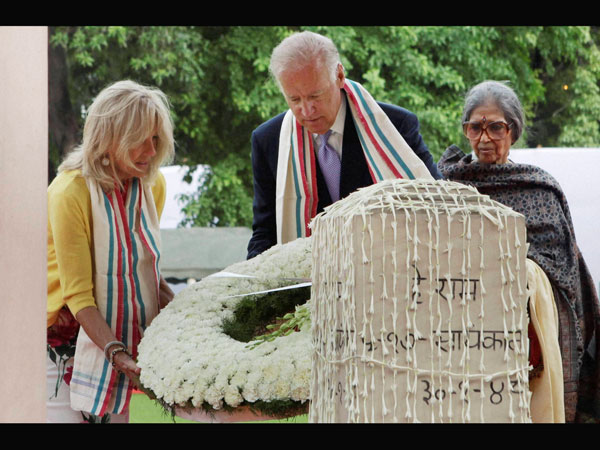 Joe Biden with his wife Jill paying homage to Mahatma Gandhi
