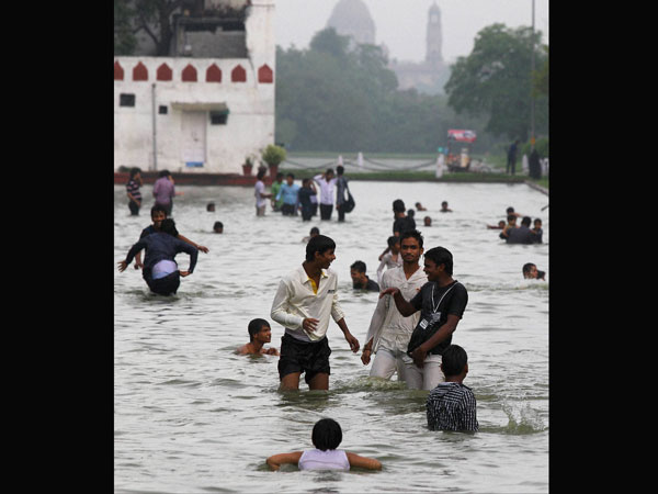 Splashing the monsoon