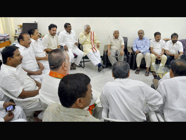 Telangana panel meets in Hyderabad