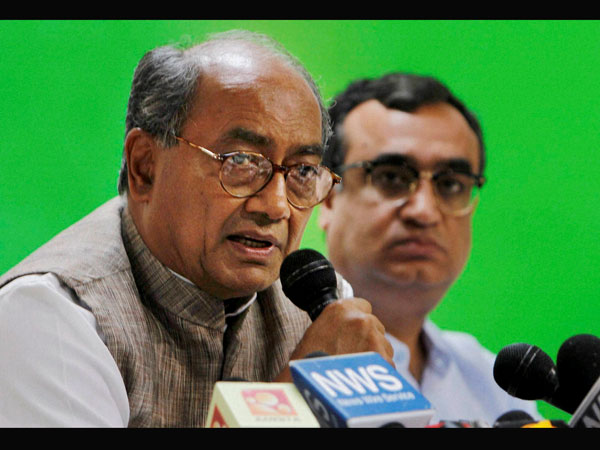 Digvijay Singh and Ajay Maken at a press meet on Telangana