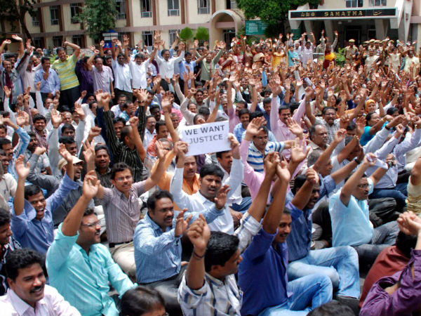 Employees protest in Hyderabad