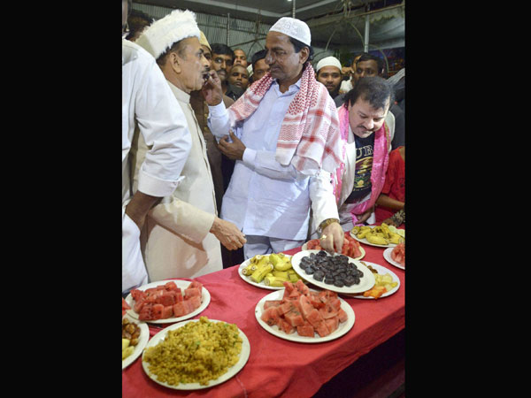 Chandra Sekaha Rao at an iftar party 