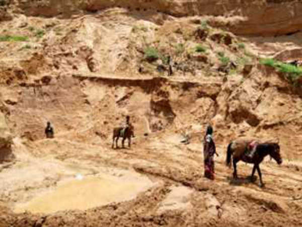 UP: Rampant illegal mining in Bundelkhand UP: Rampant illegal mining in Bundelkhand