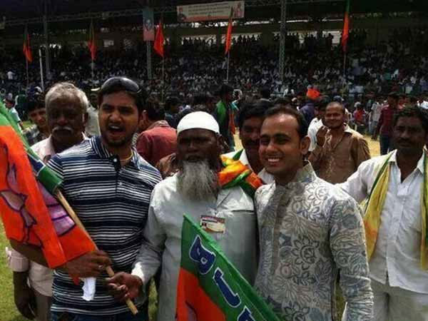 Supporters wait fro their leader
