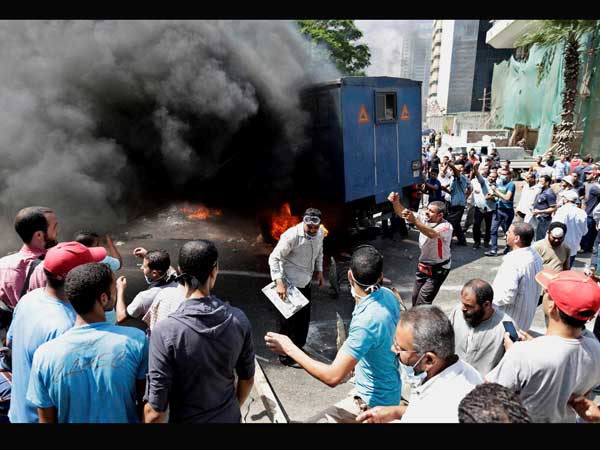 Clashes take a violent turn
