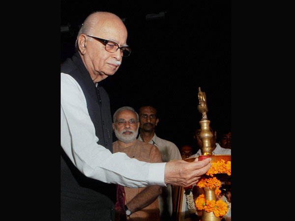 L K Advani and Narendra Modi