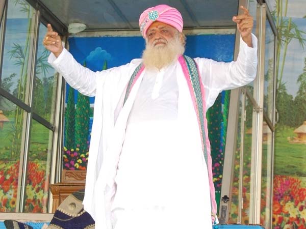 Asaram Bapu 'slapped' journalist