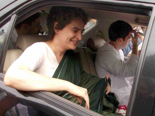 Priyanka accompanies Rahul in Amethi on Monday