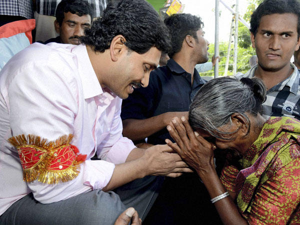 Jagan reveals Sonia's secrets