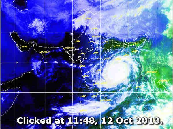 Cyclone Phailin to hit Odisha, Andhra coasts