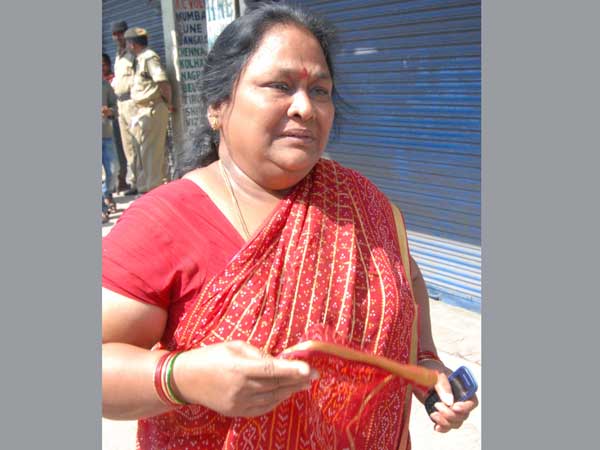 Andhra Volvo bus caught fire killing 44