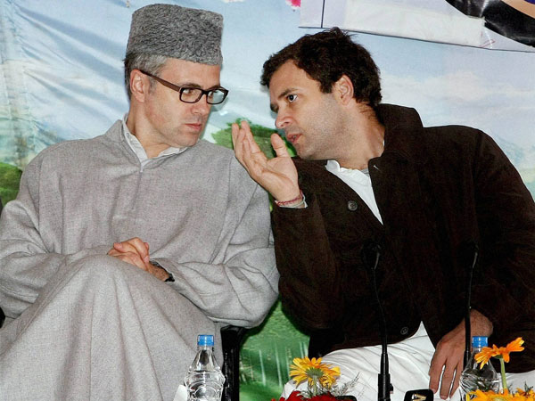 Rahul and Omar interacting in Kashmir