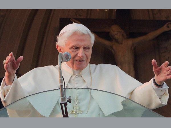 Pope Benedict XVI becomes 1st Pope to resign in 600 years