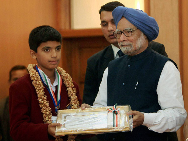 PM hands out award to SS Manoj of K'taka