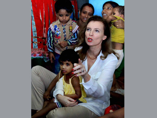 Pics: Ex-France First Lady visits Mumbai