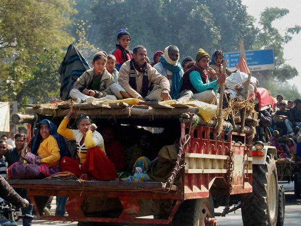 In pics: Devotees take holy dip in Ganga on Mauni Amavasya